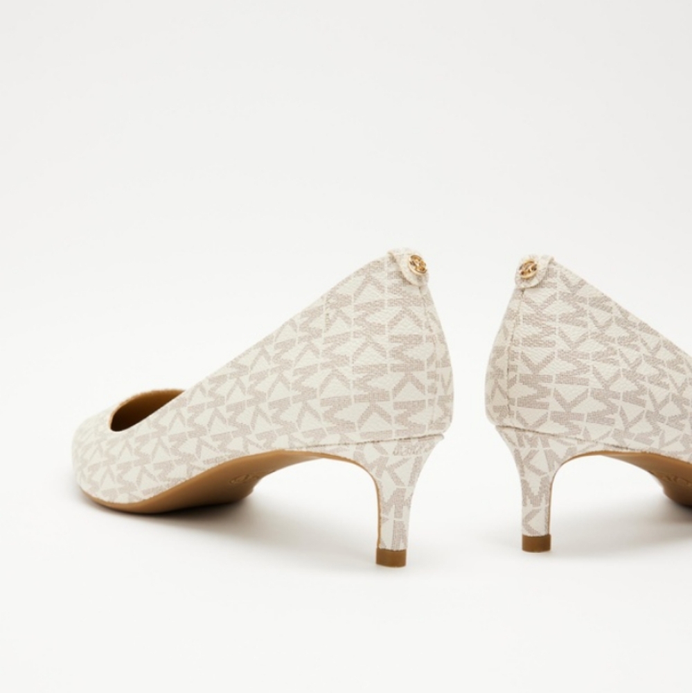 Michael Kors 🔥 NWT 🔥Alina Flex Kitten Pumps. Ivory Patterned Heels. Sz 9 - Picture 15 of 17